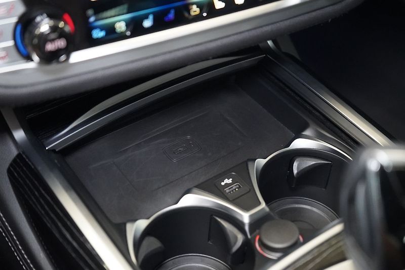 BMW Řada 7 740d xDrive, Nezávislé,HUD,PPF - fotka 36 z 47