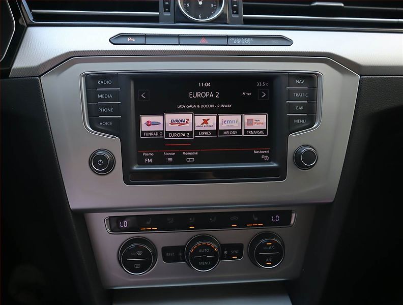 Volkswagen Passat (2015) 2.0 TDI, Navi, Tempomat - fotka 12 z 23