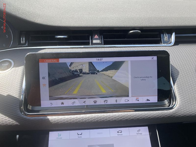 Land Rover Range Rover Evoque (2019) 2.0 D AWD HSE D180, AT, LED - fotka 18 z 20