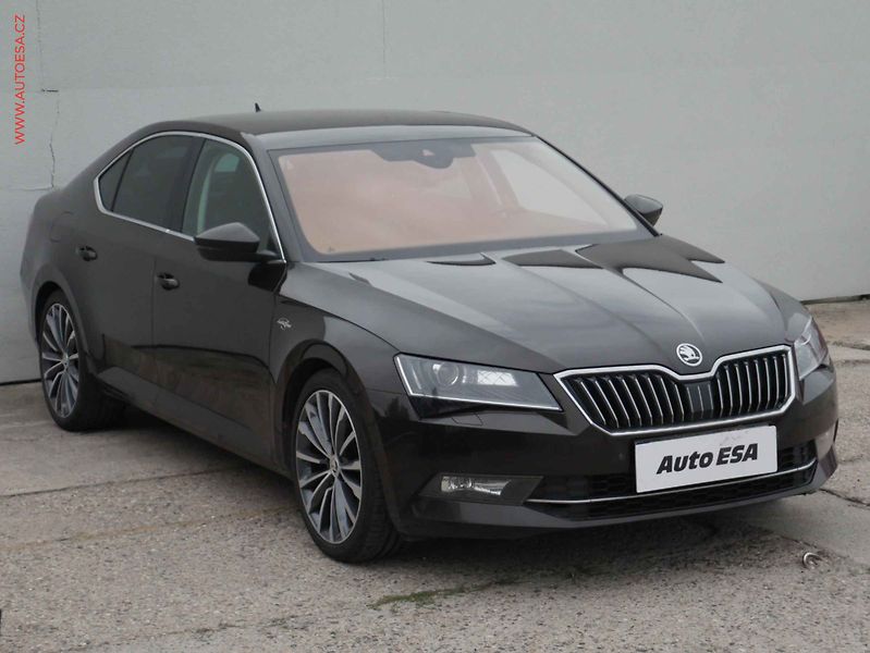 Škoda Superb (2019) 2.0 TDi 4x4, ČR, DSG, kůže - fotografie inzerátu