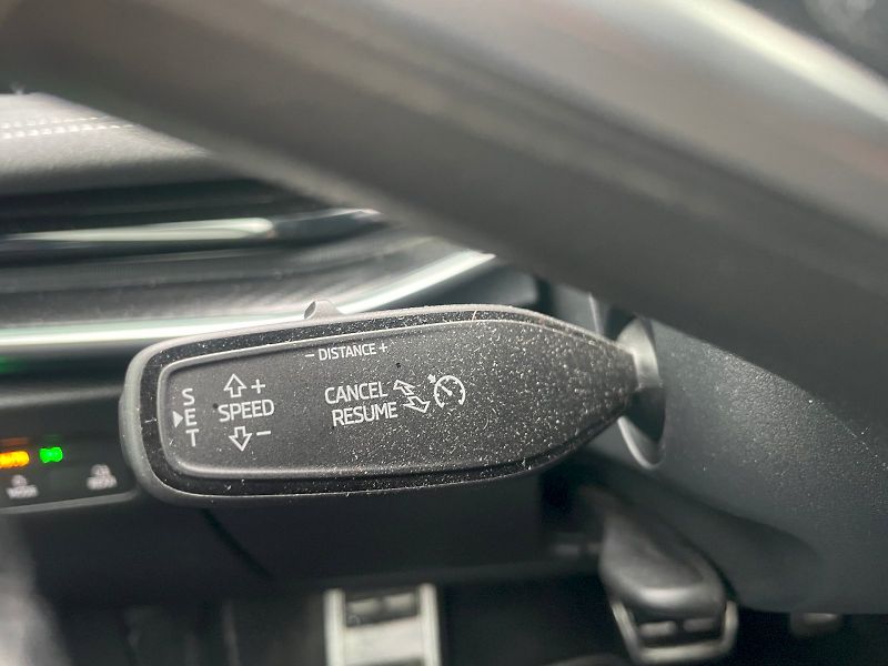 Škoda Superb (2025) COMBI Sportline TD 110 / 2.0 A - fotka 38 z 61