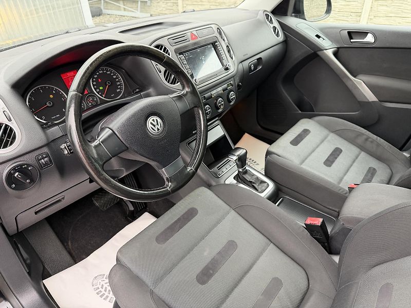 Volkswagen Tiguan 140PS 4x4 DSG PANORAMA - fotka 97 z 158