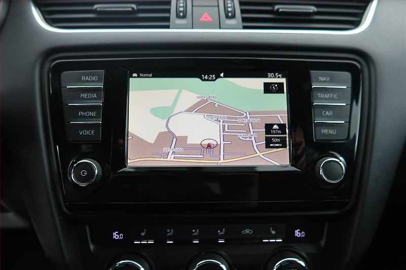 Škoda Octavia (2016) RS 2.0 TDI, Automat, Tempomat - fotka 17 z 22