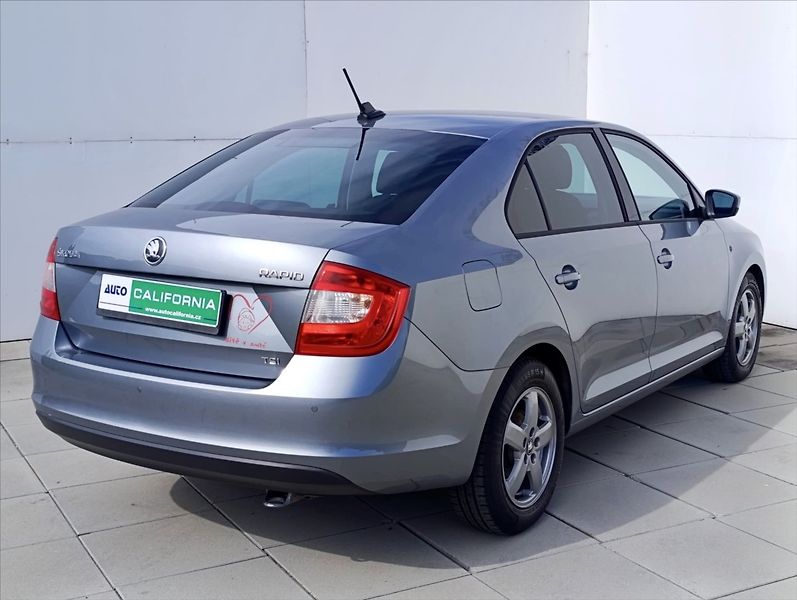Škoda Rapid 1,2 TSi Aut.klima Navigace - fotka 7 z 38