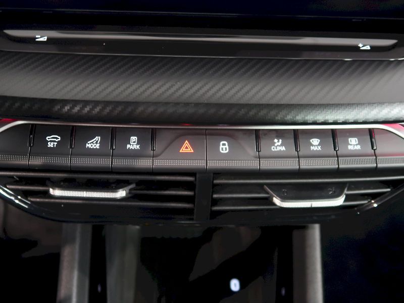Škoda Octavia (2025) SPORTLINE 2.0TDI 110KW DSG PAN - fotka 33 z 41