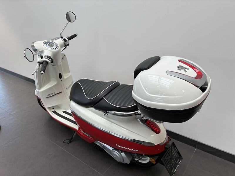 Peugeot Django 125 (2025) DJANGO 125 CCM - fotka 3 z 9