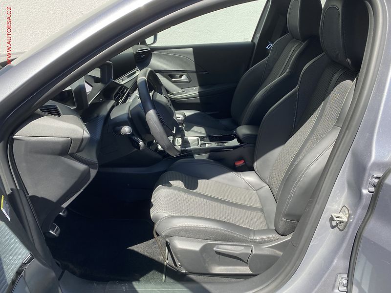 Hyundai ix35 (2013) 1.7 CRDi, Navi, kamera - fotka 9 z 18