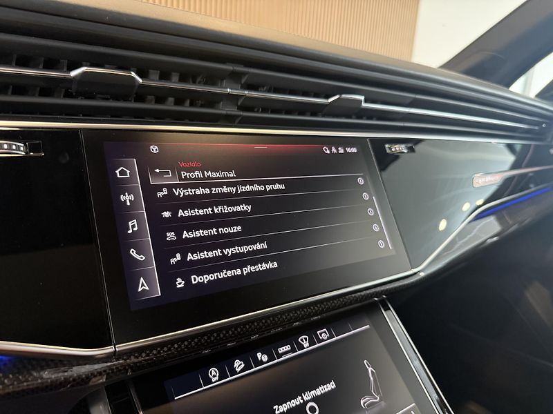 Audi SQ7 TDI V8 B&O 7míst Laser Carbon - fotka 43 z 49
