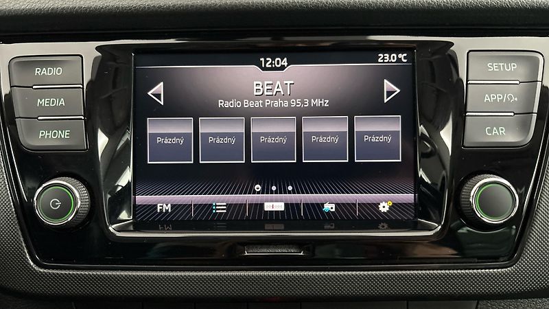 Škoda Fabia 1.0 TSI Ambition Combi - fotka 11 z 23