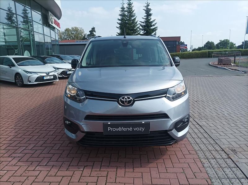 Toyota ProAce City Verso 1,2 6 MT WG Family - fotka 6 z 18