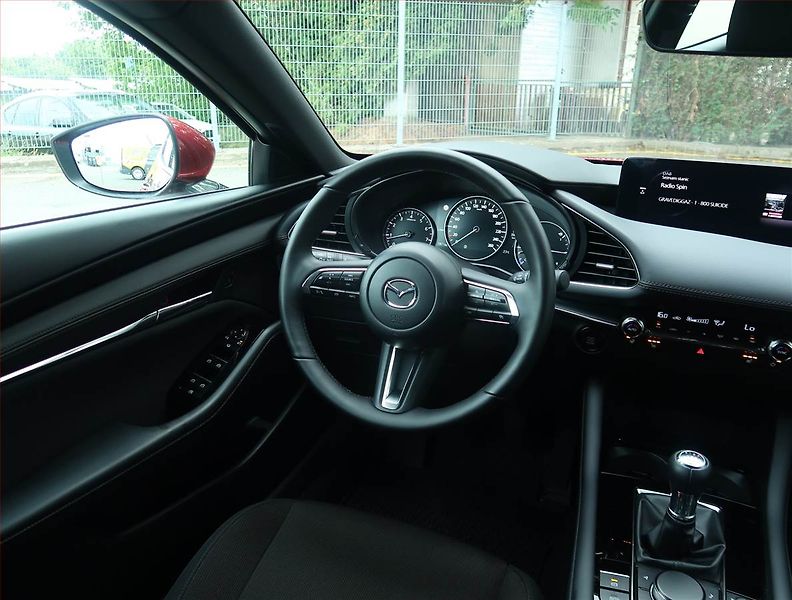Mazda 3 (2026) e-Skyactiv G140 - fotka 7 z 22