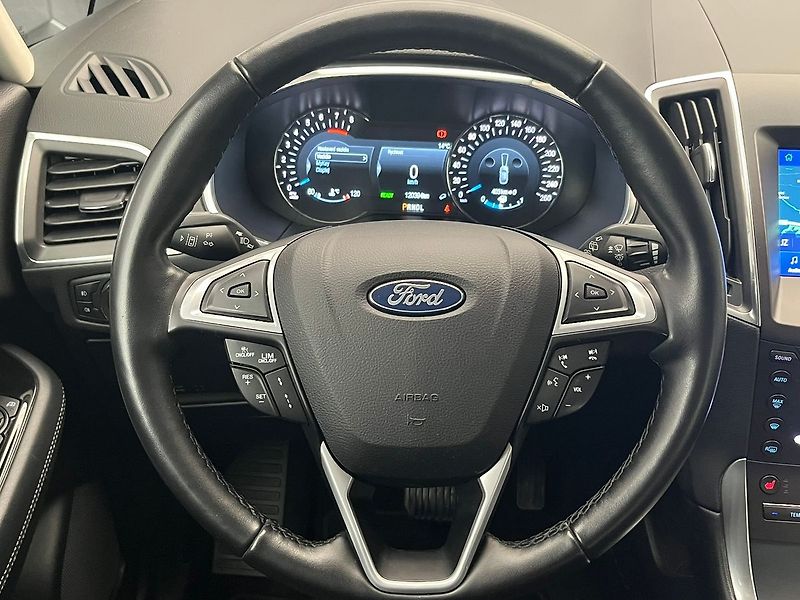 Ford S-MAX 2.5 Duratec HEV TITANIUM - fotka 9 z 57