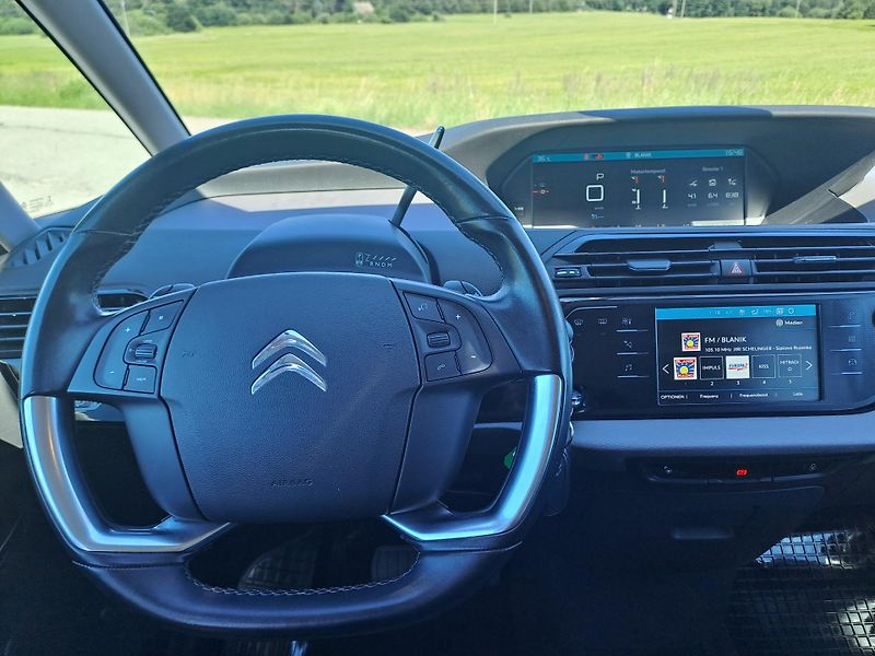 Citroën Grand C4 Picasso 1.6 HDi AUTOMAT, 7 MÍST - fotka 19 z 41