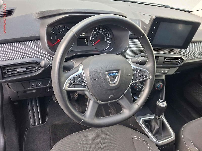 Dacia Jogger (2022) 1.0TCe, AC, TZ, park.čidla - fotka 12 z 16