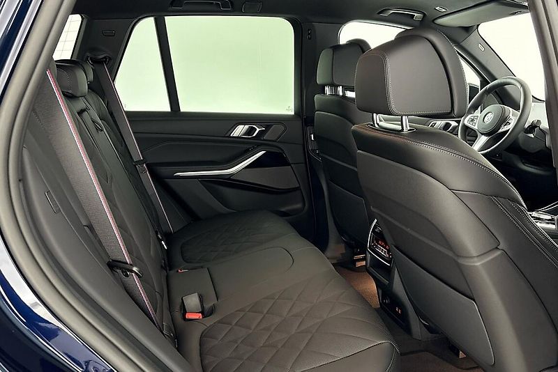 BMW X5 xDrive40d - fotka 13 z 26