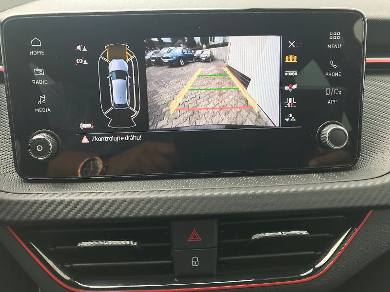 Škoda Scala (2025) MONTE CARLO 1,5 TSI - fotka 14 z 27