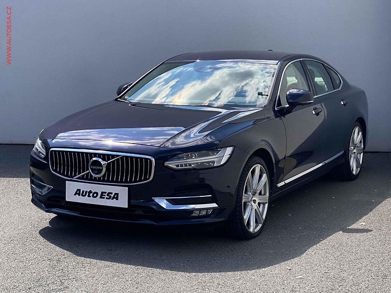 Volvo S90 (2017) 2.0 D5 AWD, 2.maj,ČR - fotka 3 z 20
