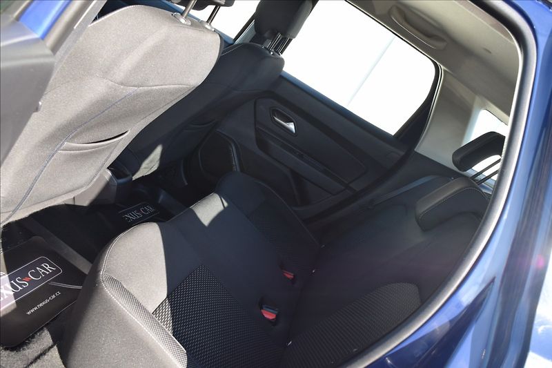 Dacia Duster 1,6 SCe 84KW 1 MAJITEL, TAŽNÉ - fotka 17 z 42