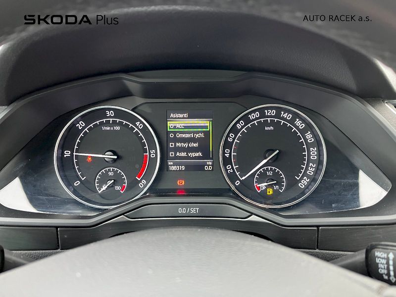 Škoda Superb (2019) 2.0 TDI 110kW Style - fotka 5 z 21