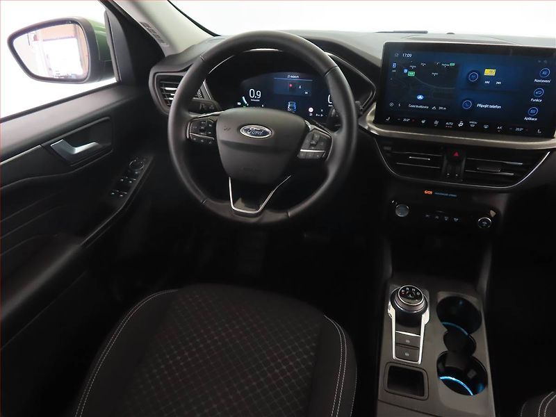 Ford Kuga (2024) Titanium 1.5 EcoBoost - fotka 7 z 15