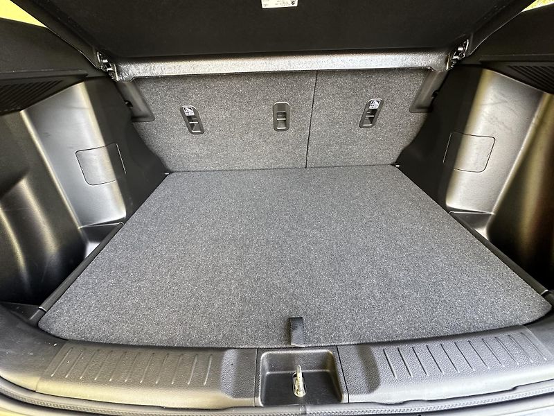 Suzuki Vitara (2024) 4x4*1.4 hybrid/95Kw * 1.Maj.  - fotka 28 z 38