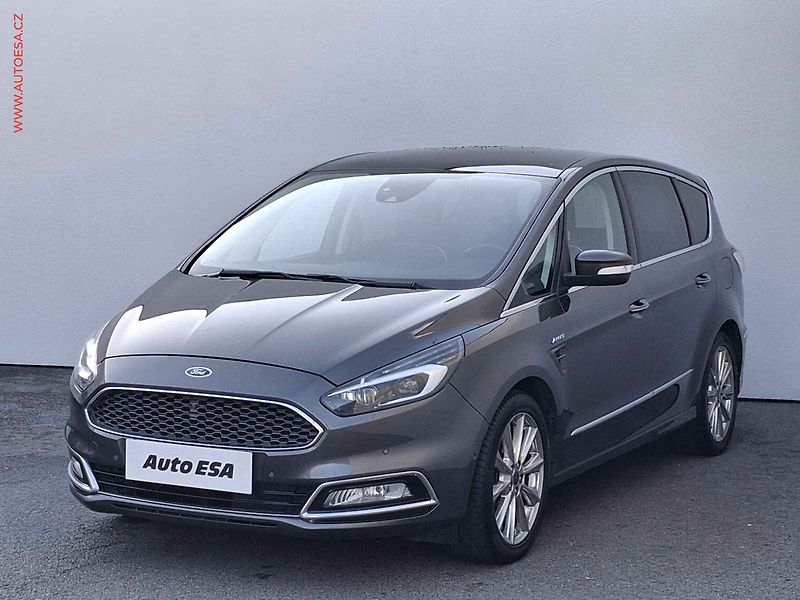 Ford S-MAX (2019) 2.0TDi 4x4, Vignale, AT, LED - fotka 3 z 18