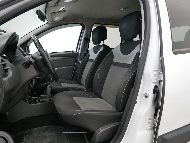 Dacia Duster - fotka 6 z 6