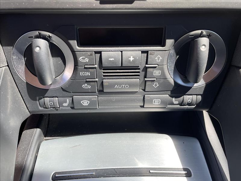 Audi A3 2,0 TDi 103kW*S-line*servis - fotka 20 z 47
