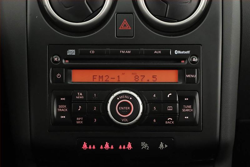 Nissan Qashqai (2010) 1.6, nová STK, Tažné - fotka 12 z 14