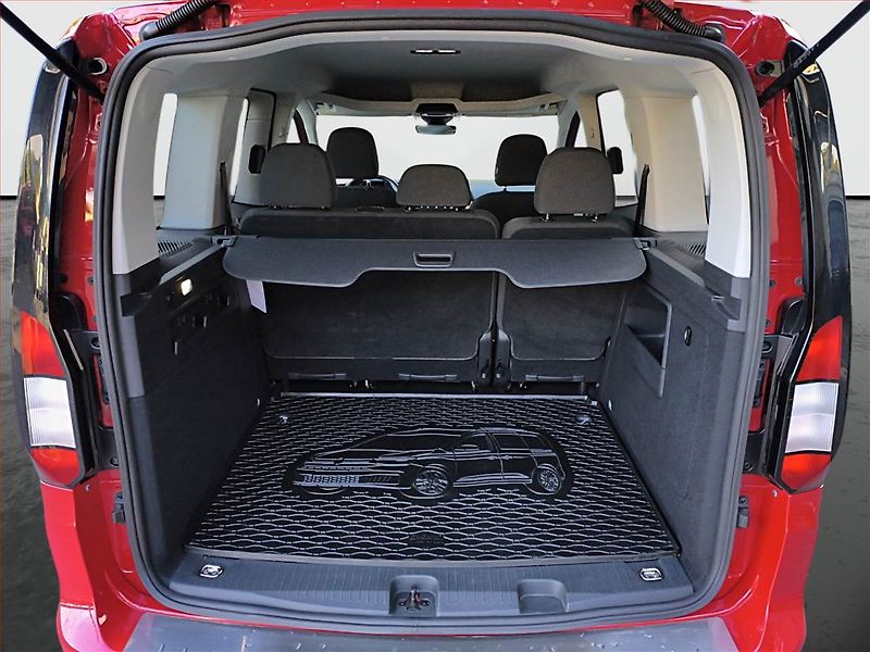 Ford Tourneo Connect (2022) Titanium 2.0 EcoBlue, 5Míst - fotka 14 z 18