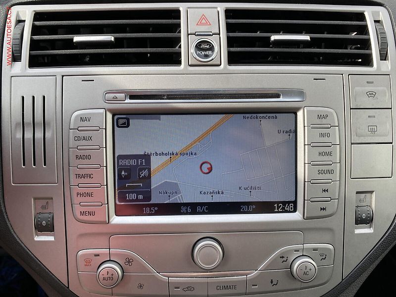 Ford Kuga (2012) 2.0 TDCi 4X4, Titanium - fotka 16 z 16