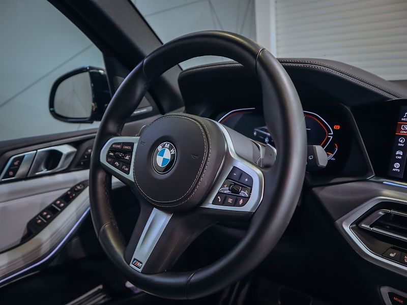 BMW X5 30d xDrive, M-Paket - fotka 13 z 20