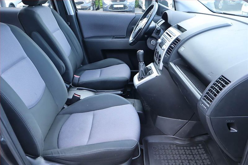 Mazda 5 (2006) 1.8, 7 míst, nová STK - fotka 9 z 19