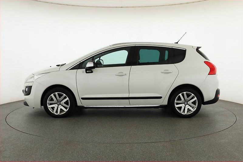 Peugeot 3008 (2012) Hybrid4, 4X4, Automat - fotka 3 z 16