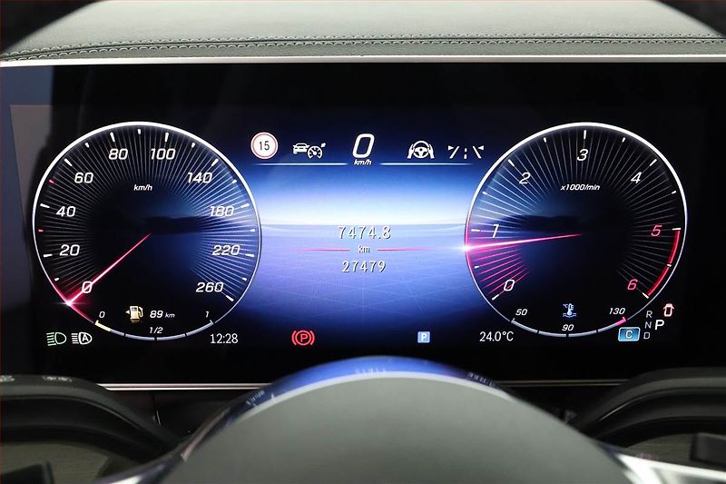 Mercedes-Benz Třídy V (2024) 300 d 4MATIC, DPH - fotka 9 z 21