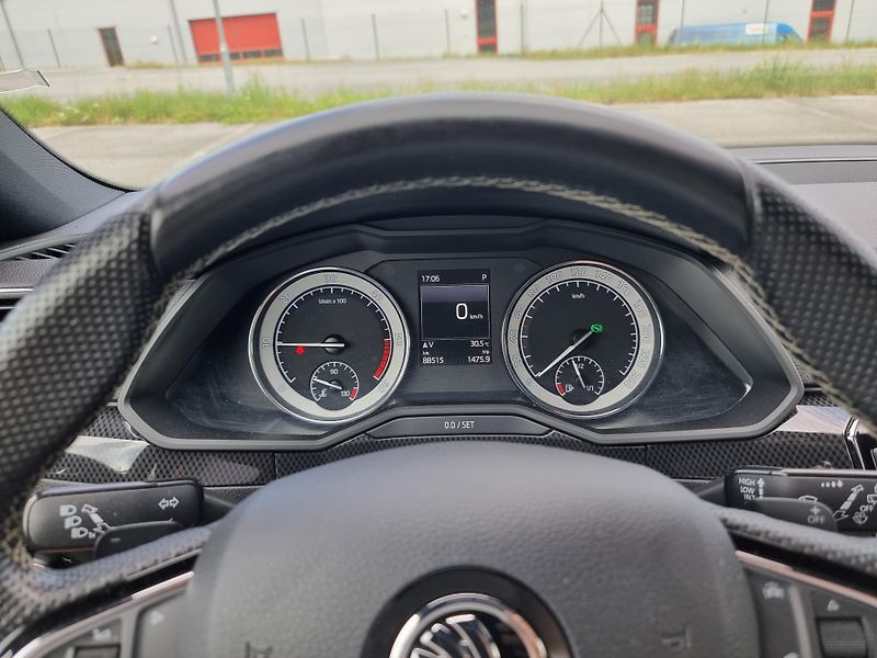Škoda Superb (2016) 2.0 TDi DSG 4x4 Sportline - fotka 11 z 11