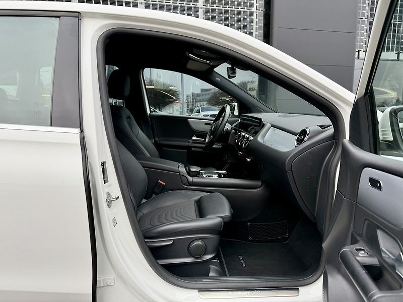 Mercedes-Benz Třídy B (2020) 180 d - fotka 34 z 36