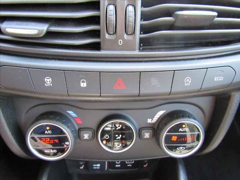 Fiat Tipo 1,6 MultiJet Automat - fotka 18 z 31