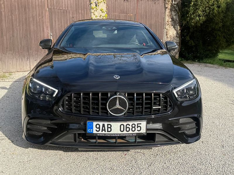 Mercedes-Benz Třídy E (2022) - fotka 78 z 91