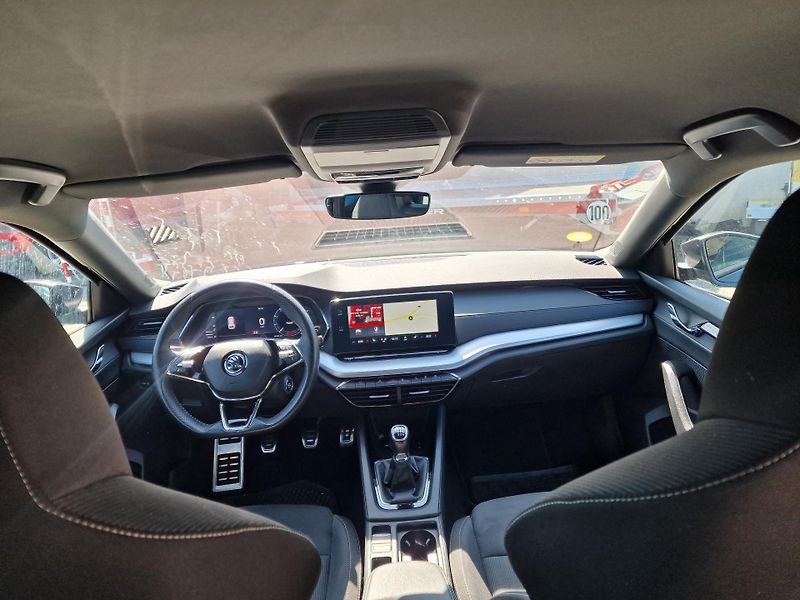 Škoda Octavia 2,0TDI 85KW SPORTLINE KAMERA  - fotka 12 z 22