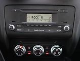 Audi A1 (2011) S-Line 1.6 TDI, Park. senzory - náhled 11
