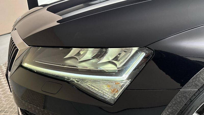 Škoda Superb 2.0 TSI DSG Style - fotka 18 z 31