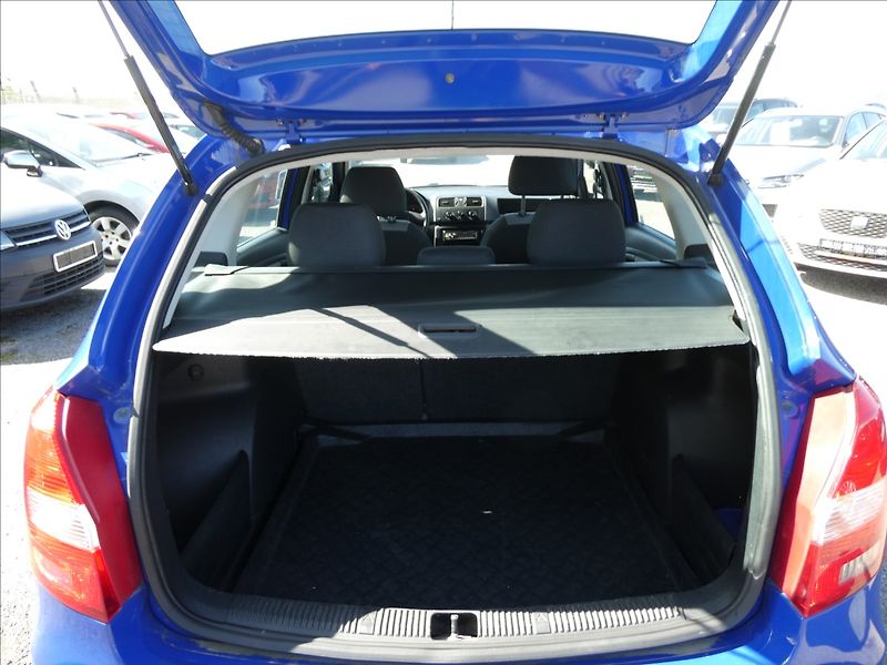 Škoda Fabia 1,2 HTP klimatizace - fotka 9 z 28