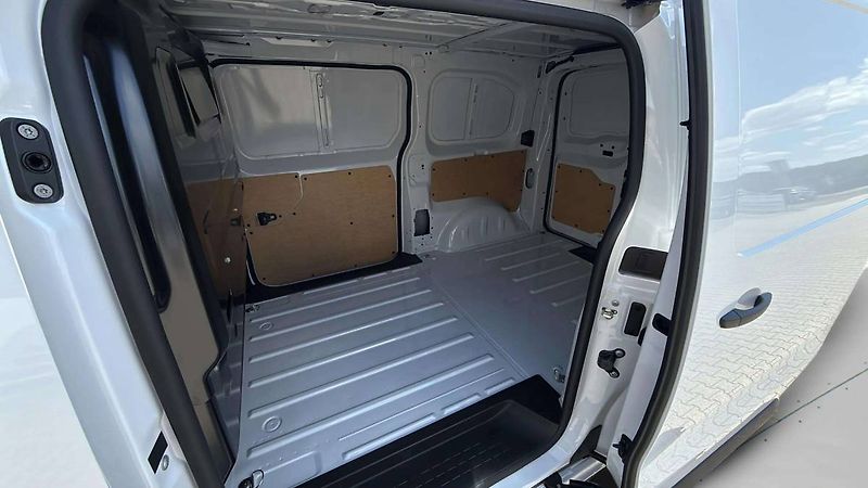 Opel Vivaro (2026) L1 (M) Panel Van 2.2 CDTi 150k - fotka 19 z 24