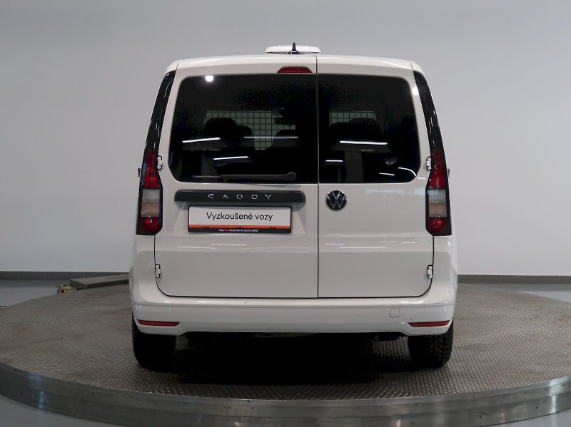 Volkswagen Caddy (2022) 2.0TDI 75KW - fotka 9 z 30
