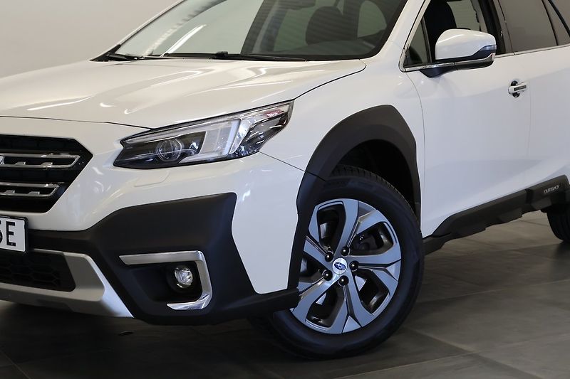 Subaru Outback 2.5i 4WD Active - fotka 2 z 13