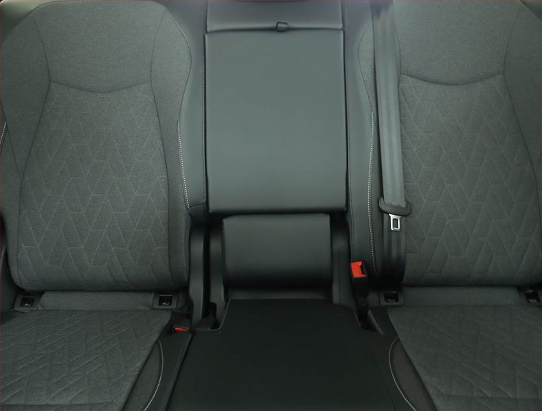 Volkswagen Tayron (2025) 1.5 eTSI - fotka 10 z 16