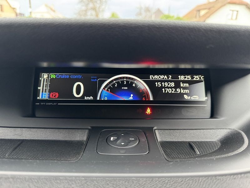 Renault Scénic (2013) 1.5dCi Digi Klima Polokůže - fotka 12 z 48