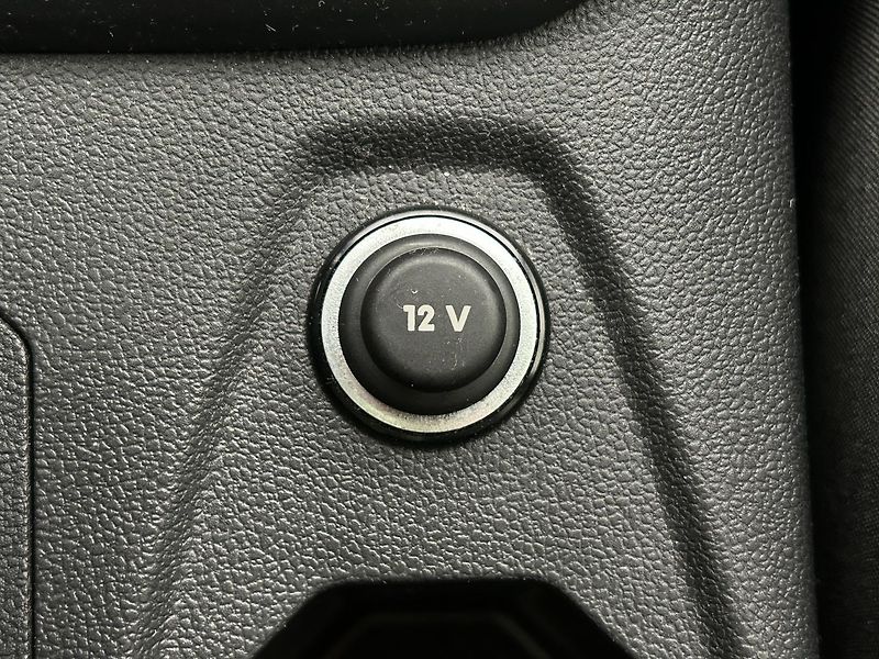 Volkswagen Polo 1.0 TSi R-Line - fotka 17 z 27