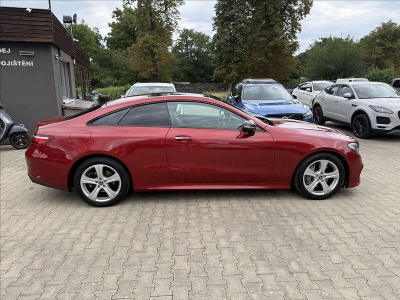 Mercedes-Benz Třídy E 220d AMG Avantgarde Kupé - fotka 3 z 22